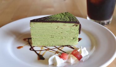 【島田市】meguri 石畳茶屋|抹茶ミルクレープが人気の開放感ある和カフェ